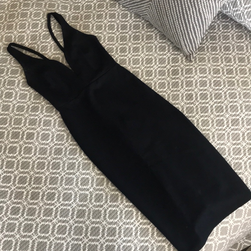 Lulus Deep-V Black Midi Dress